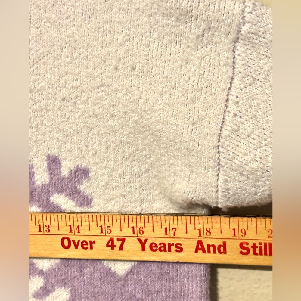 Christian Siriano New York Snowflake Turtleneck Sweater Cream & Lilac Sz XS/S - Picture 7 of 8